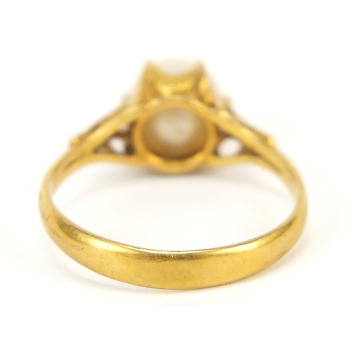 133 - Chinese gold and simulated pearl ring, size P, 2.9g