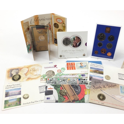 1374 - Uncirculated coinage including five pound coins, 1984 Uncirculated coin collection, two pound coins ... 