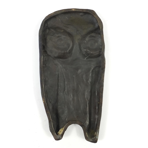 70 - Manner of Gertrude Hermes, Modernist patinated bronze owl plaque, 20cm high