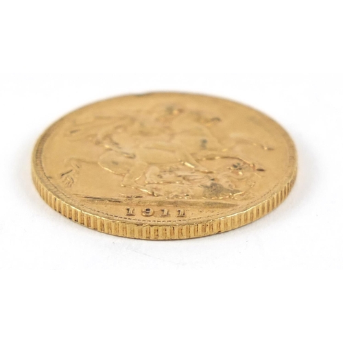 392 - George V 1911 gold sovereign - this lot is sold without buyer’s premium, the hammer price is the pri... 