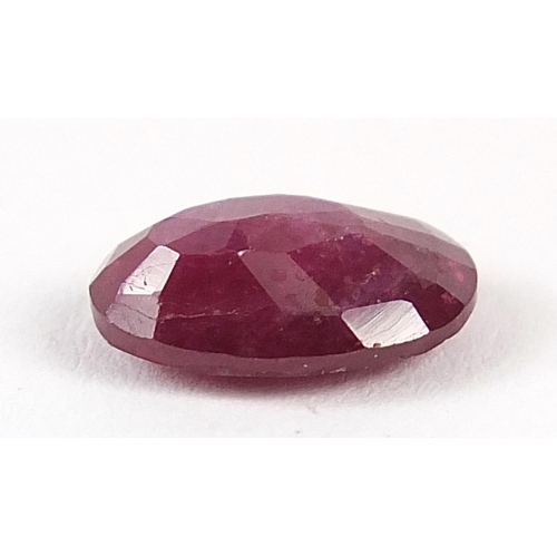 1146 - Ruby gemstone with certificate, approximately 2.70 carat