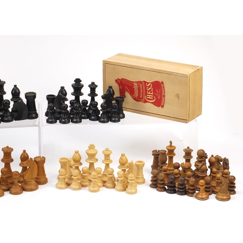 1249 - Staunton and St George pattern chess sets and pieces, some with boxes including rosewood, ebony and ... 