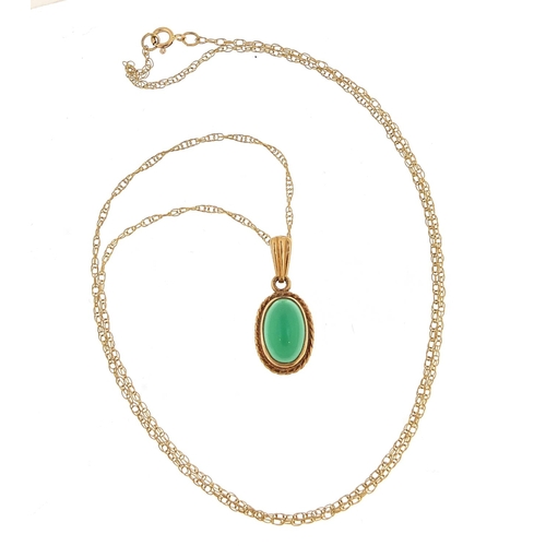 379 - 9ct gold cabochon green stone pendant on a 9ct gold necklace, 2cm high and 46cm in length, total 1.9... 