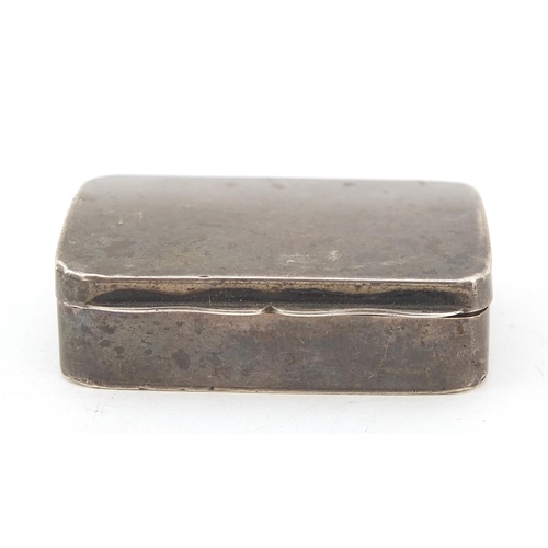 610 - Clark & Sewell, Edward VII rectangular silver snuff box with hinged lid, Birmingham 1909, 5cm wide, ... 