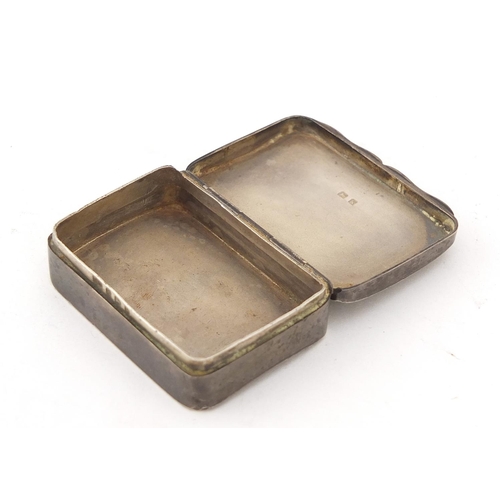 610 - Clark & Sewell, Edward VII rectangular silver snuff box with hinged lid, Birmingham 1909, 5cm wide, ... 