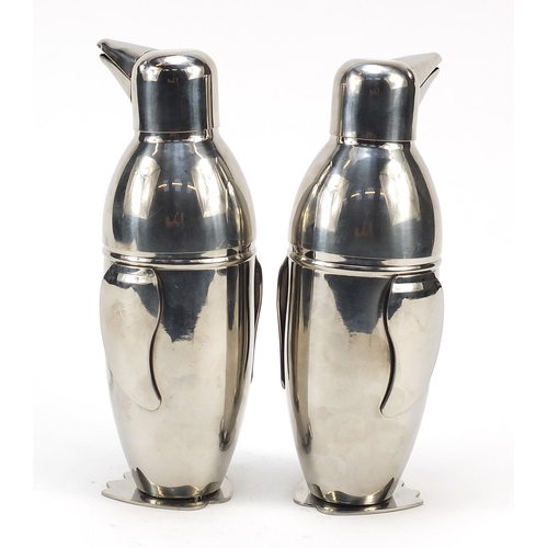 513 - Novelty pair of Art Deco design cocktail shakers in the form of penguins, each 22.5cm high