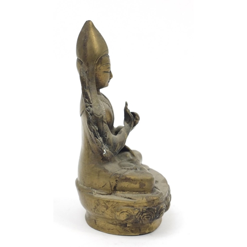 192 - Chino-Tibetan patinated bronze figure of seated Buddha, 16cm high