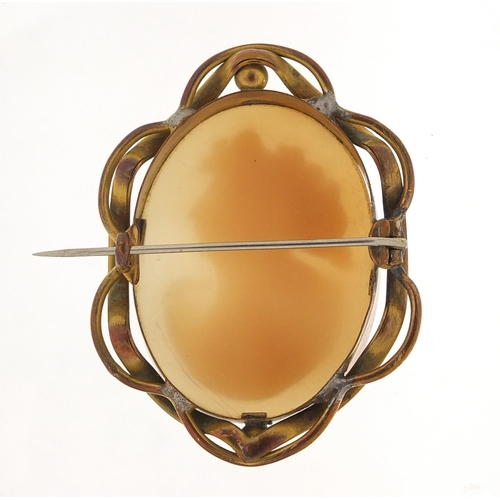 1196 - Victorian cameo brooch depicting a maiden, with gilt metal mount, 5cm high, 13.4g