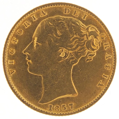 192 - Victoria Young Head 1857 shield back gold sovereign - this lot is sold without buyer’s premium, the ... 