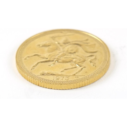 257 - Isle of Man Elizabeth II 1973 gold sovereign - this lot is sold without buyer’s premium, the hammer ... 