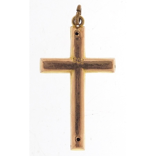 500 - 9ct gold cross pendant with engraved decoration, 2.6cm high, 0.6g