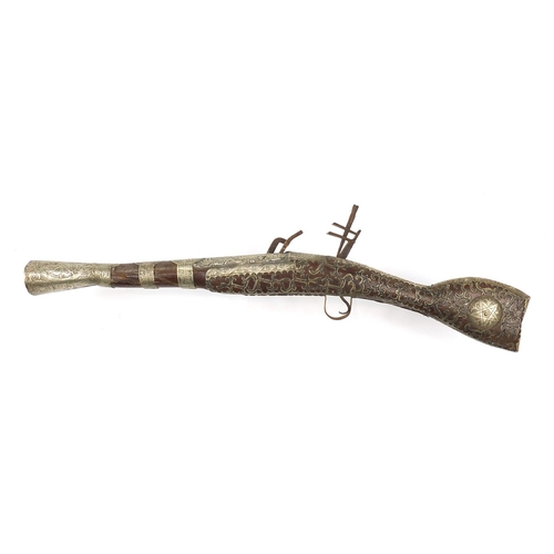 1187 - Decorative blunderbuss with engraved silver coloured metal mounts, 68cm in length