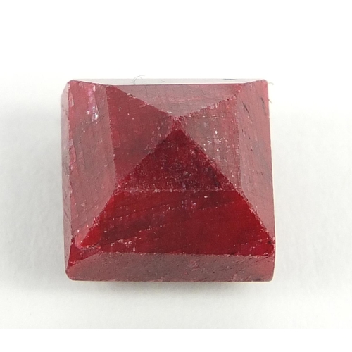 1044 - Square ruby gemstone with certificate, approximately 14.7 carat