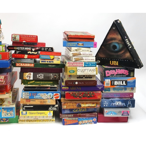 1235 - Collection of vintage and later board games including WWF Wrestling Challenge, Thunderbirds, Dungeon... 