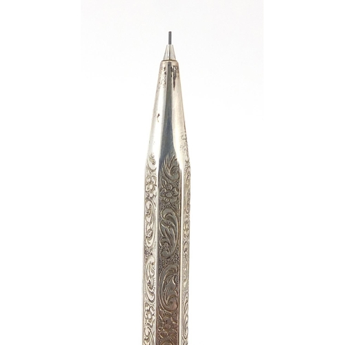 842 - Sterling silver propelling pencil with box