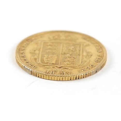 635 - Queen Victoria Jubilee Head 1887 shield back gold half sovereign - this lot is sold without buyer’s ... 