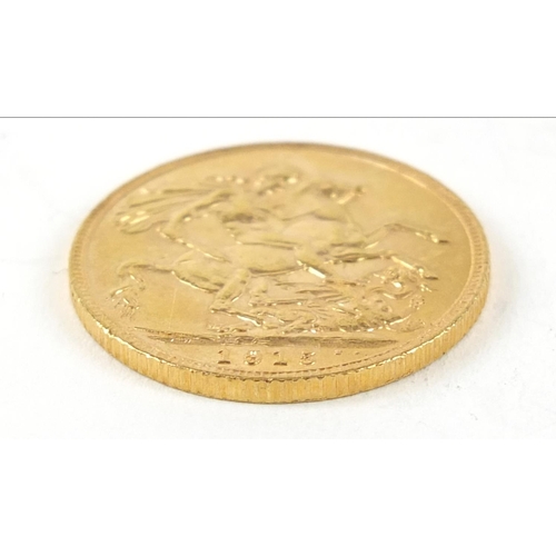 580 - George V 1915 gold sovereign - this lot is sold without buyer’s premium, the hammer price is the pri... 