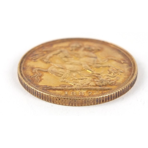 566 - Queen Victoria Jubilee Head 1887 gold sovereign - this lot is sold without buyer’s premium, the hamm... 