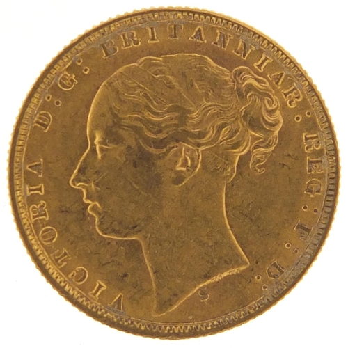 649 - Victoria Young Head 1876 gold sovereign, Sydney mint - this lot is sold without buyer’s premium, the... 