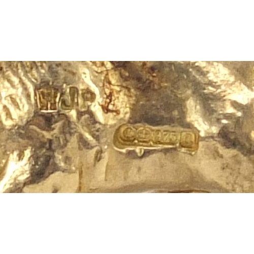 42 - Heavy 9ct gold bull charm, 2.3cm in length, 7.2g