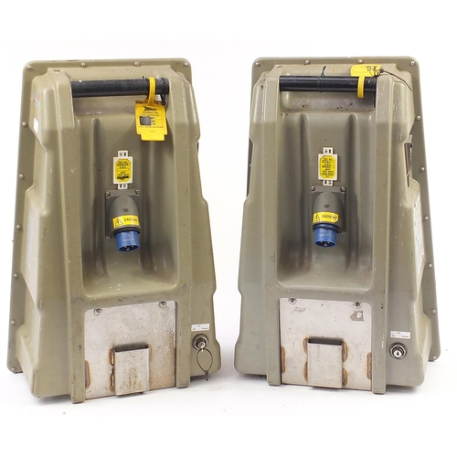 2291 - Pair of industrial Yiel road traffic lights, each 70.5cm high