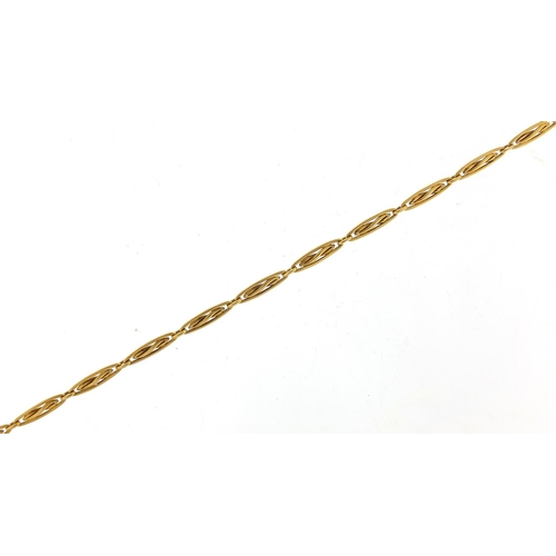 43 - Continental 18ct gold necklace, 36cm in length, 10.2g