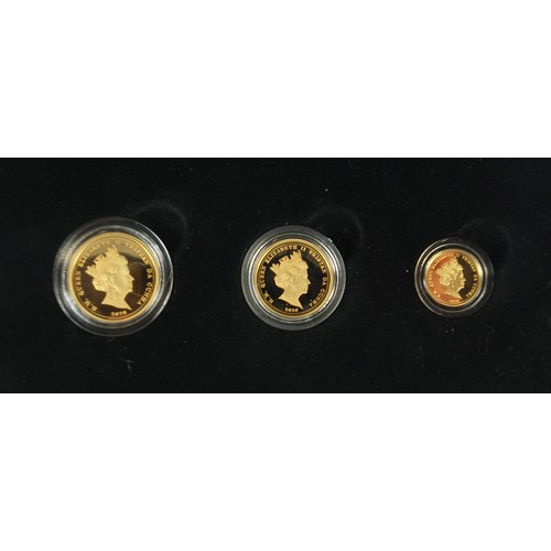 545 - The 2020 George III 200th anniversary heritage gold sovereign prestige set by Hatton's of London wit... 