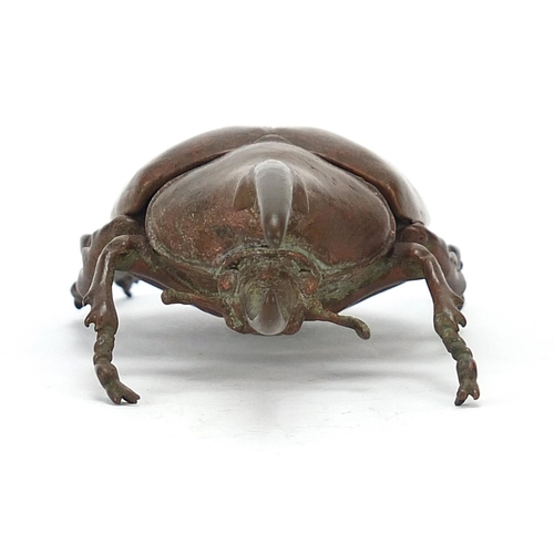 116 - Large Japanese patinated bronze beetle with articulated back, 11cm in length