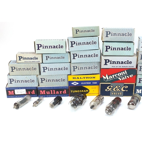 679 - Good collection of vintage radio valves with boxes including Mullard, Pinnacle and Haltron