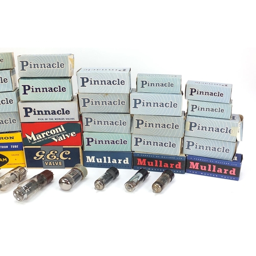 679 - Good collection of vintage radio valves with boxes including Mullard, Pinnacle and Haltron