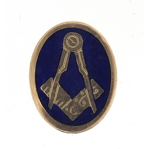 622 - Unmarked gold and enamel masonic panel, 1.1cm high, 1.8g