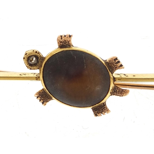 208 - 15ct gold and tortoiseshell tortoise brooch set with a diamond, 6.5cm wide, 5.2g