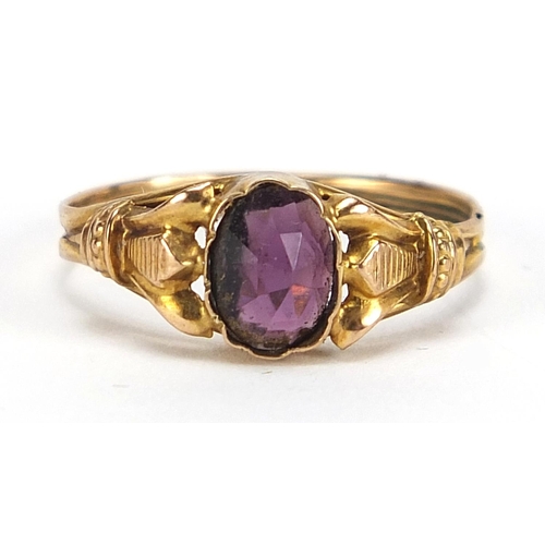 813 - Antique unmarked gold garnet ring with ornate setting, size M, 0.8g