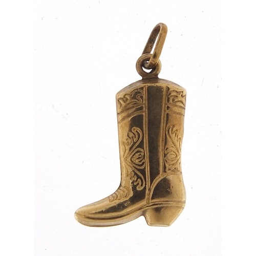 1031 - 9ct gold cowboy boot charm, 2cm high, 0.7g