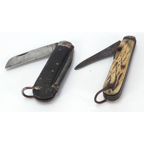 755 - Two 19th century coachman's knives including a horn flanked example, one stamped Smith Liverpool, th... 