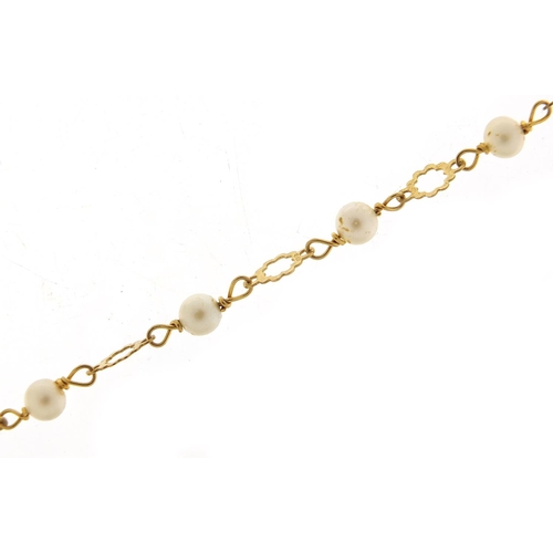 305 - 9ct gold cultured pearl necklace, 40cm in length, 6.5g