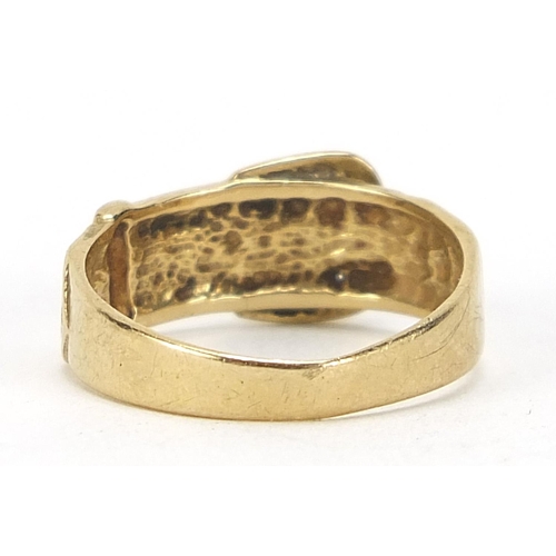 126 - 9ct gold buckle ring, size P, 2.8g