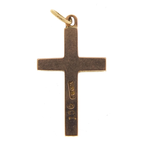 1123 - 9ct gold cross pendant, 2cm high, 1.1g