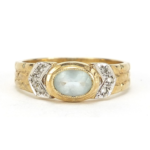 575 - 9ct gold aquamarine and diamond ring, size R/S, 3.5g