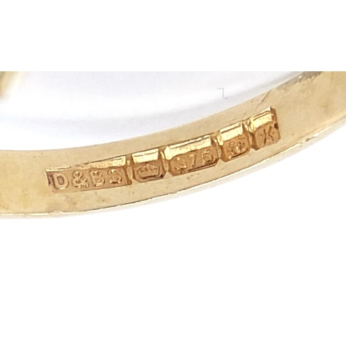 659 - 9ct gold signet ring set with a diamond, size K, 1.3g