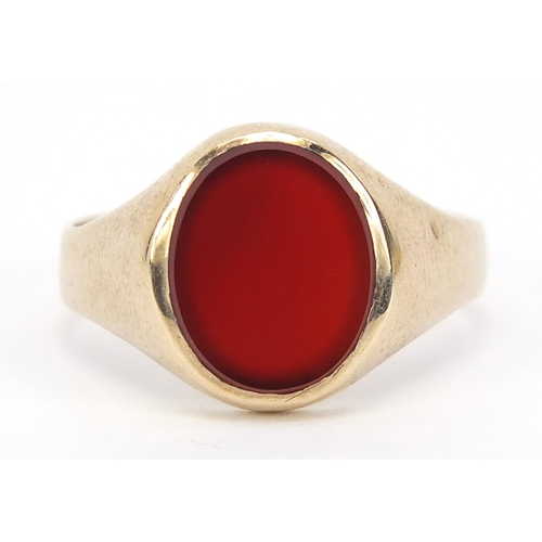 1064 - 9ct gold carnelian signet ring, size S, 3.5g