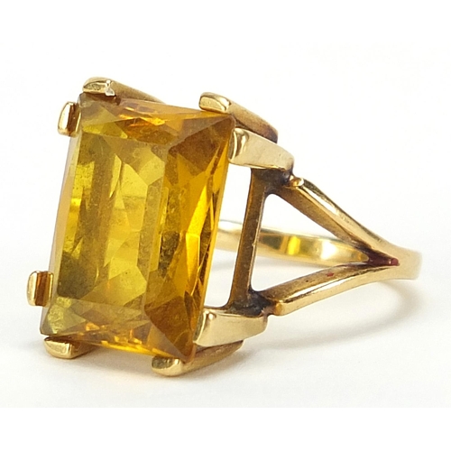 624 - Continental unmarked gold citrine ring, size L, 7.3g