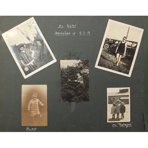 438 - Good early 20th century of black and white photographs relating to China including Death by a Thousa... 