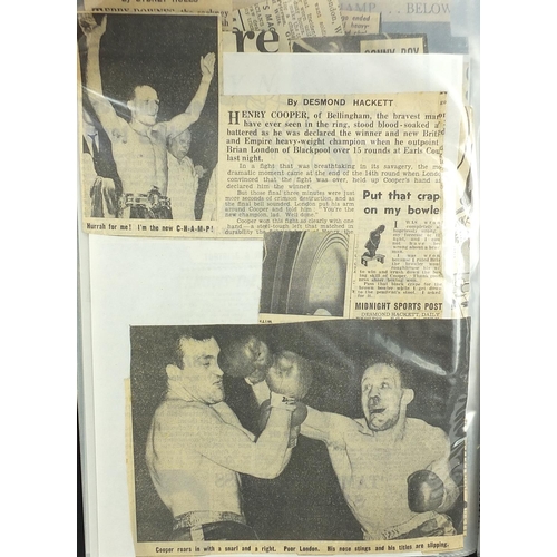 951 - Collection of vintage and later boxing ephemera arranged in an album including programmes and autogr... 