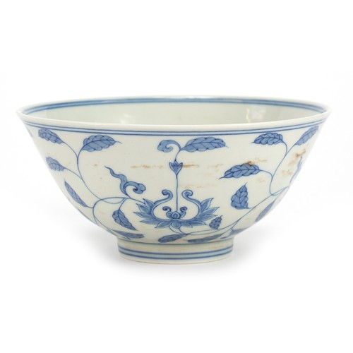 818 - Chinese blue and white porcelain bowl hand painted with blossoming flowers, 14.5cm in diameter