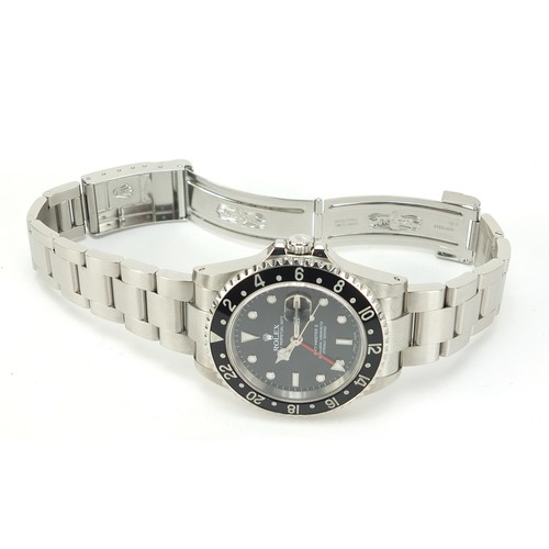 96 - Rolex, gentleman's GMT Master II automatic wristwatch with date aperture and box, Ref 16710, Serial ... 