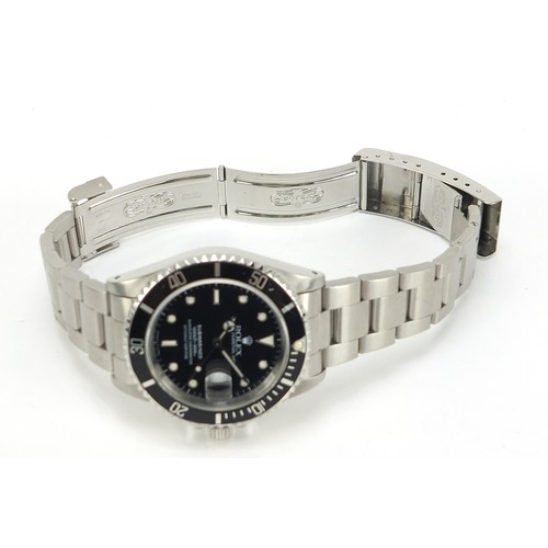 122 - Rolex, gentleman's Submariner automatic wristwatch with date aperture, Ref 16610, Serial number E360... 