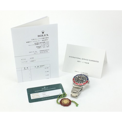 36 - Rolex, gentleman's GMT Master automatic wristwatch with Pepsi bezel and date aperture, Ref 16700, Se... 