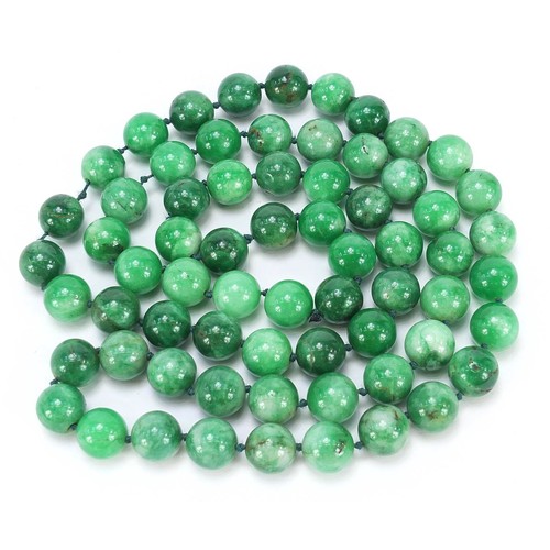 721 - Chinese green hardstone bead necklace, possibly jade, each bead approximately 1.5cm in diameter, app... 