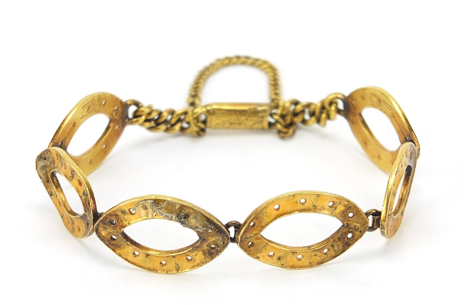 Chinese gold bracelet (tests as 18ct+ gold), impressed character 